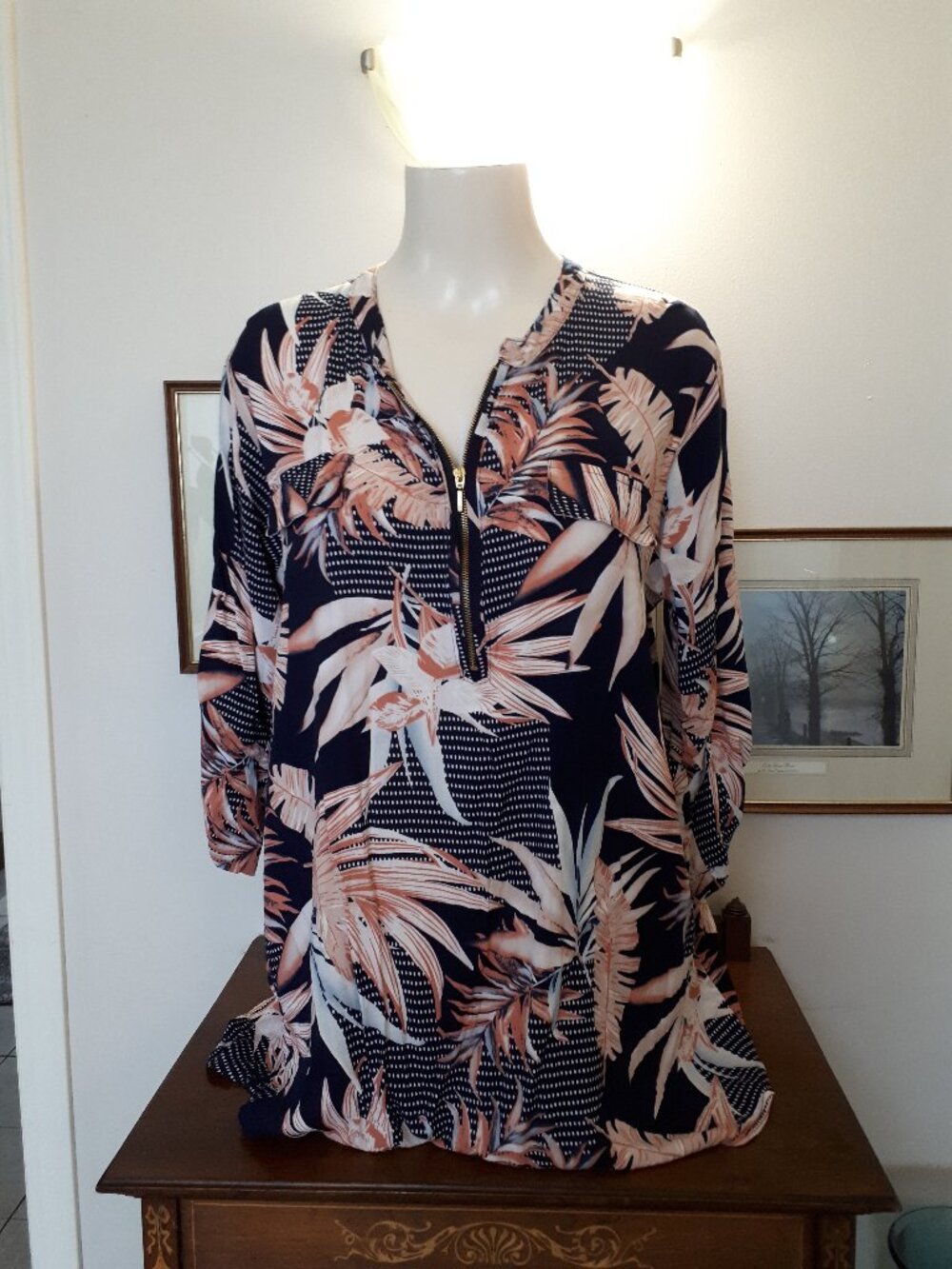 Top by INC Internatinal Concepts - Sz. XL - Navy & Coral Floral